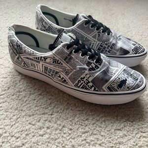COLLECTOR EDITION VANS Era ComfyCush x Harry Potter Newspaper 2019 Size 10.5